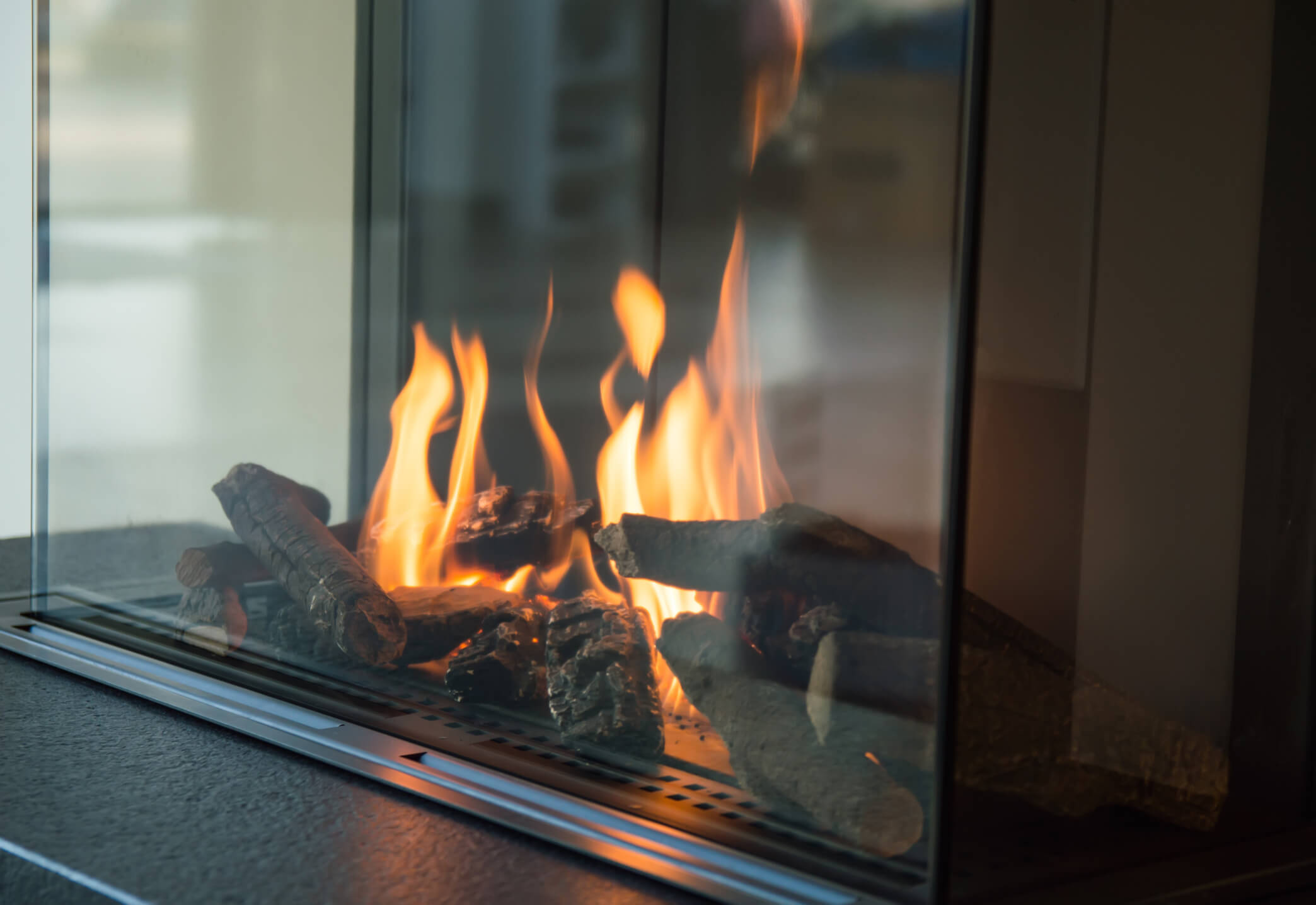 Common Gas Fireplace Problems, Gas Fireplace Pilot Light Flue Open